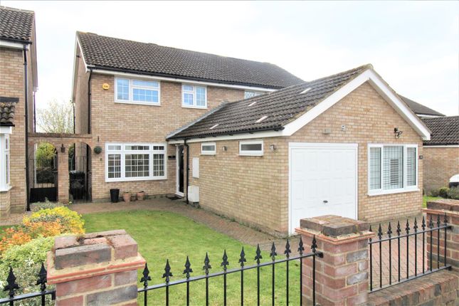 Thumbnail Semi-detached house for sale in Roundcroft, Cheshunt, Waltham Cross