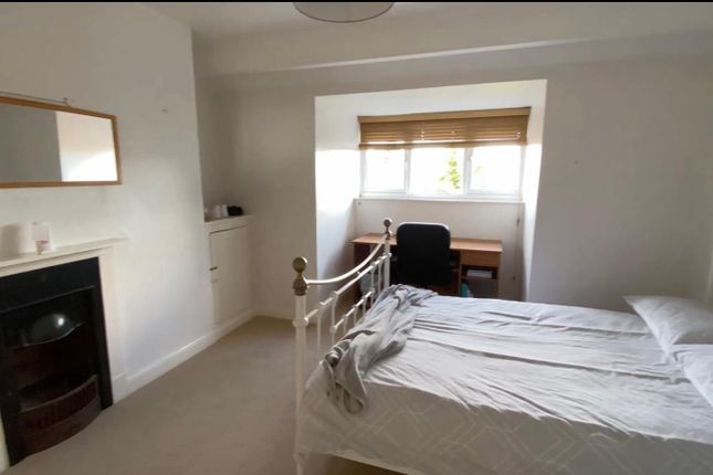 143, Lodge Hill Road, Birmingham photo 3