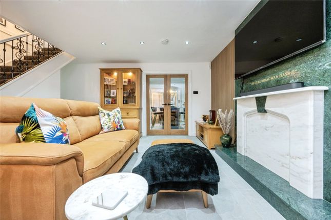 1, Chaucer Drive, Bedfordshire photo 3