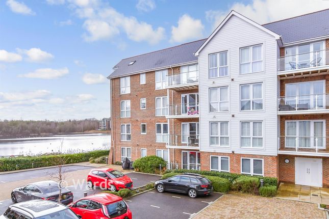 2, Walters Close, Snodland photo 4