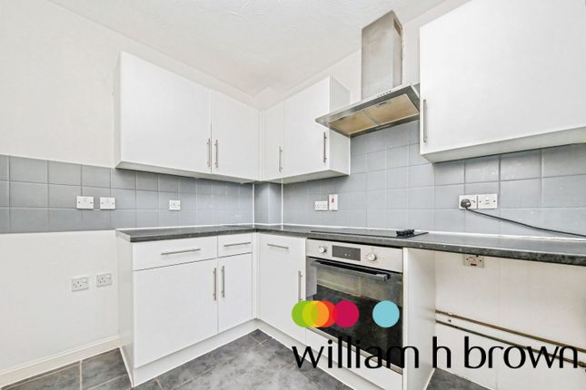 31, Hallcroft Chase, COLCHESTER photo 4
