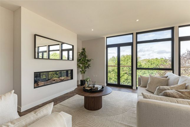 8 Moyana, Newtown Road photo 2