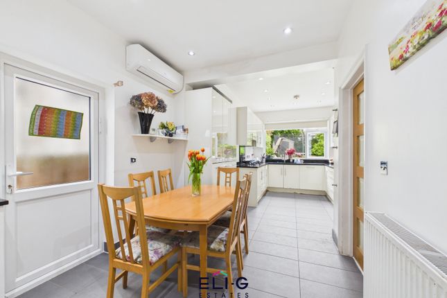 10 Woodlands, London photo 4