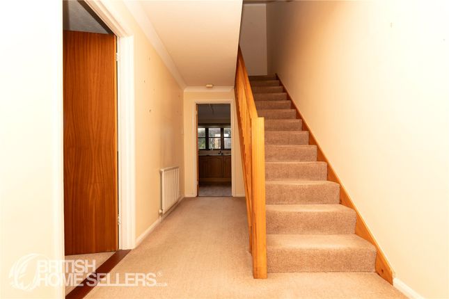 2, St. Petrocs Close, Cornwall photo 2