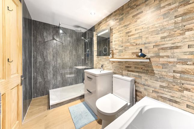 4, Fawkes Drive, Otley photo 3