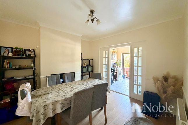3, Norman Road, Hornchurch photo 3