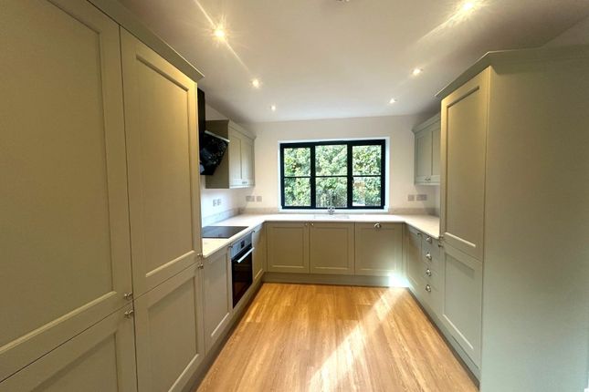 3 Millend,, Millend Lane, Stonehouse photo 4