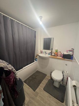 Flat 14, Topaz Court , 580 High Road Leytonstone, London photo 5