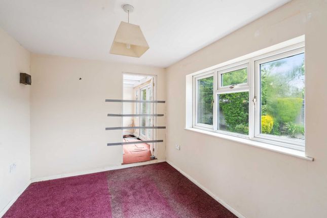 Bungalow for sale in Oundle Avenue, Bushey
