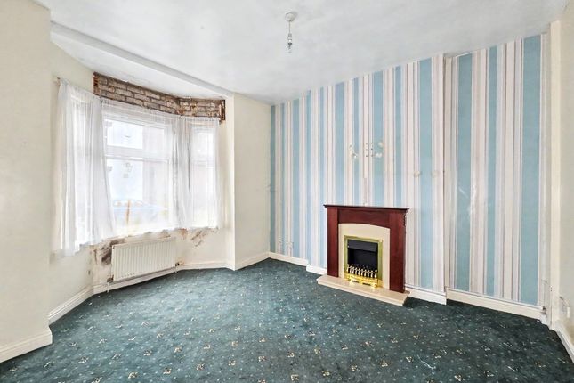 114, Spring Lane, Manchester photo 2