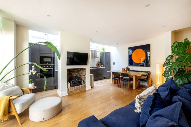 Highlever Road, London photo 3