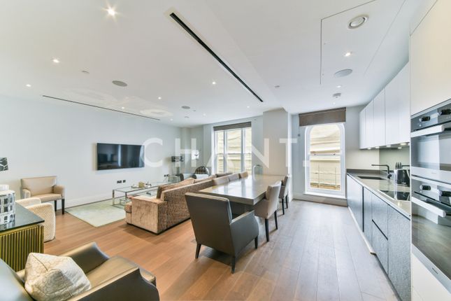 Flat for sale in Chancery Lane, Holborn, London