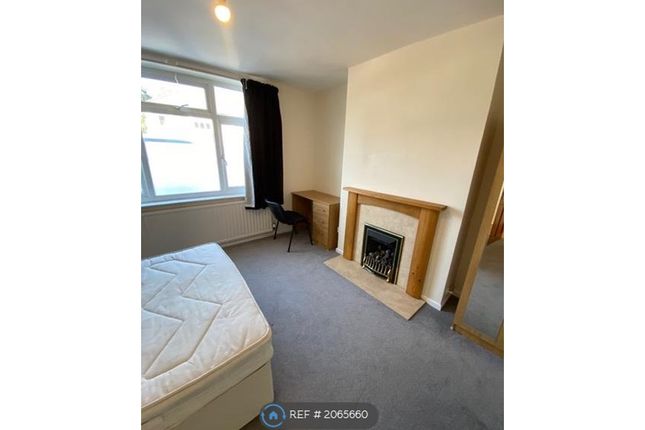 End terrace house to rent in Claverham Road, Bristol