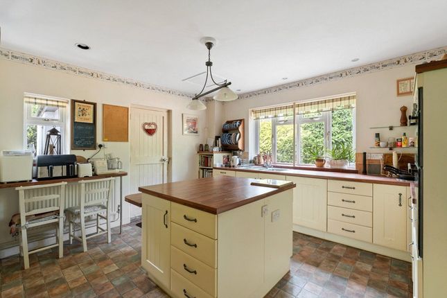10, Riverside Road, Ferndown photo 4