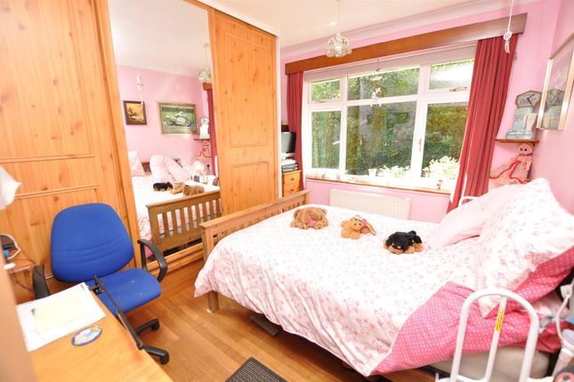 Ty Bach Twt, Hen Heol Y Banc, Llanelli photo 4