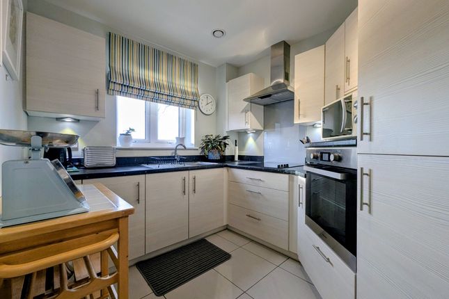 11 Seymour Court Ambleside Avenue, South Shields photo 3