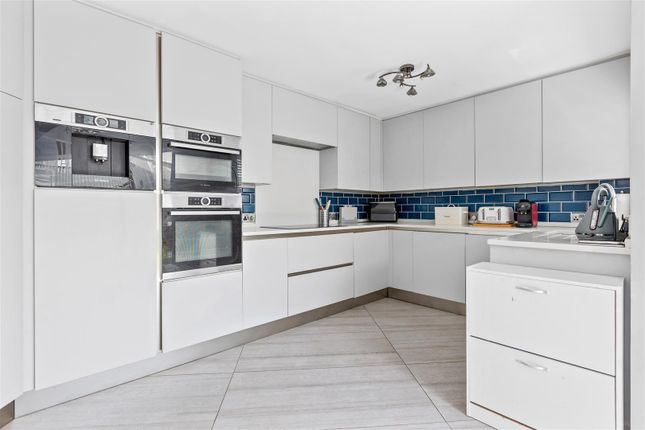 5, Charlotte Avenue, Hitchin photo 3