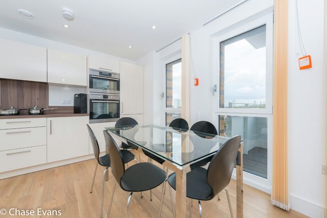 Flat to rent in Ivy Point, St Andrews, Bow