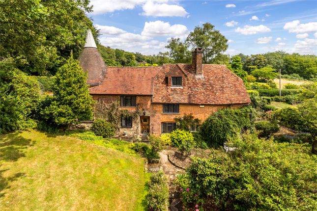 Thumbnail Detached house for sale in Toys Hill, Westerham