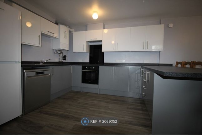 End terrace house to rent in Cossack Green, Southampton