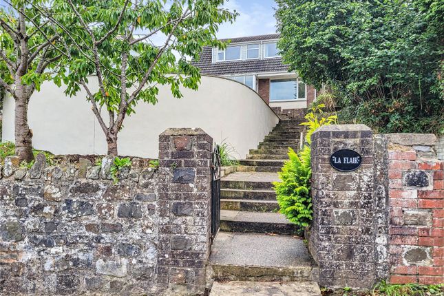 La Flair,, Old Sticklepath Hill, Barnstaple photo 3