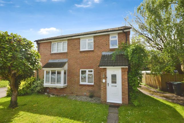 Thumbnail Semi-detached house for sale in Roman Gardens, Kings Langley