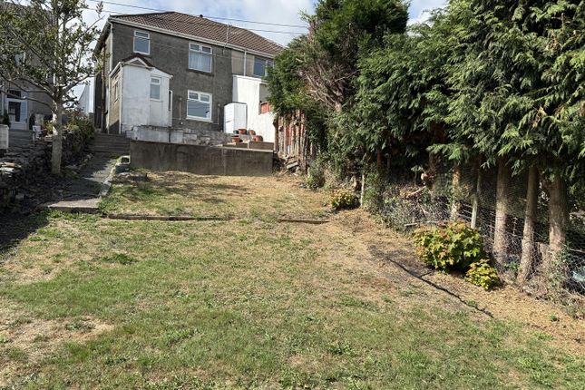 10, Upper Mill, Llanelli photo 4
