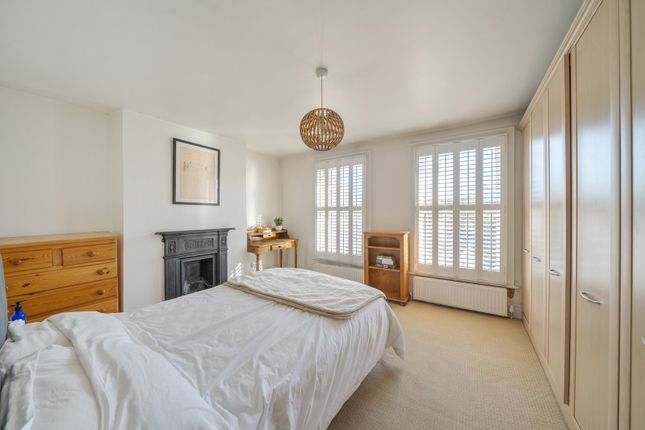 17, Lizban Street, London photo 4