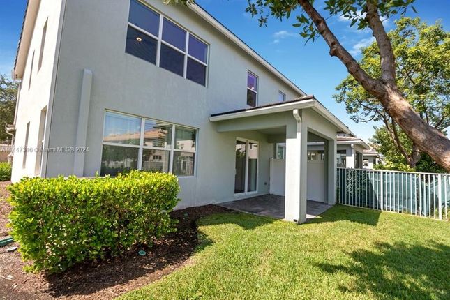 Town house for sale in 4111 Large Leaf Ln, Hollywood, Florida, 33021, United States Of America