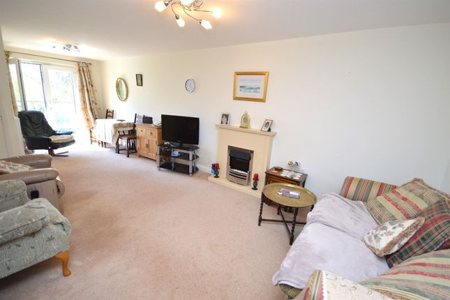 Flat 17, Adlington House, Stockport photo 2