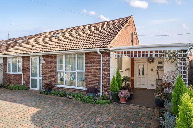 6 GRENDON WAY, Grendon Way, Aylesbury photo 2