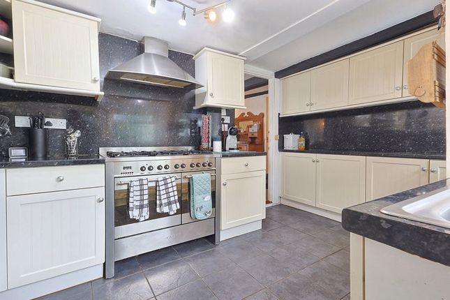 61, Drew Street, Brixham photo 4