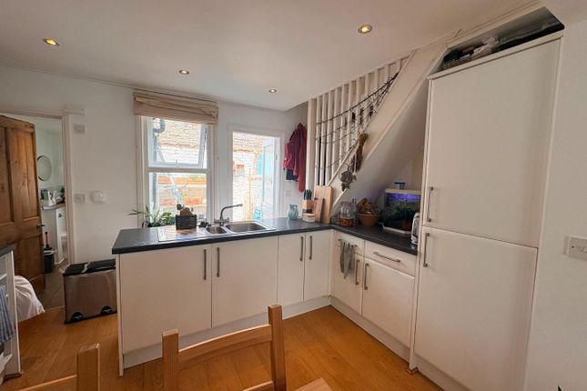 6, Robson Road, London photo 4