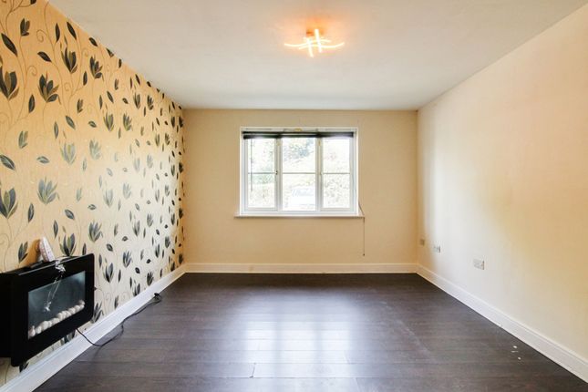 96 Bridge Road, Wickford photo 2