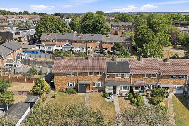 108, Methersgate, Basildon photo 3