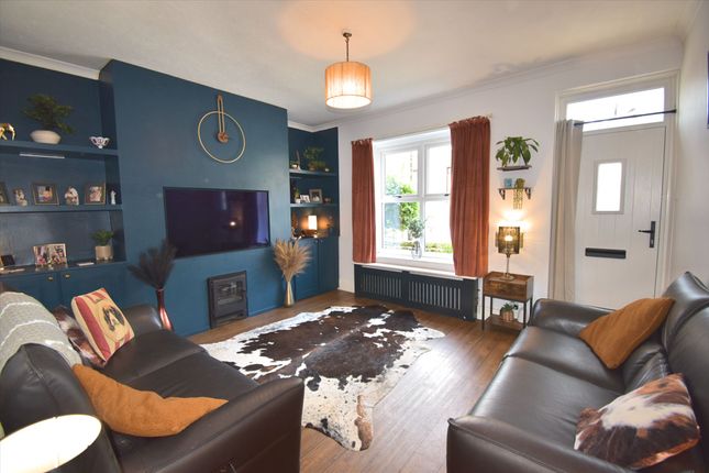 96 Macclesfield Road, High Peak photo 2