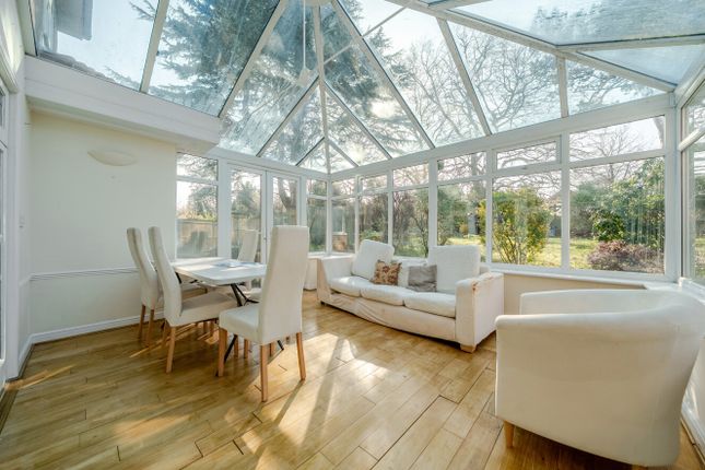 15, Kings Avenue, Bromley photo 4