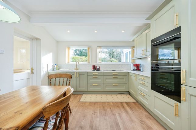 47, Mayflower Road, St. Albans photo 3