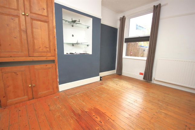 End terrace house for sale in Queen Street, Rushden