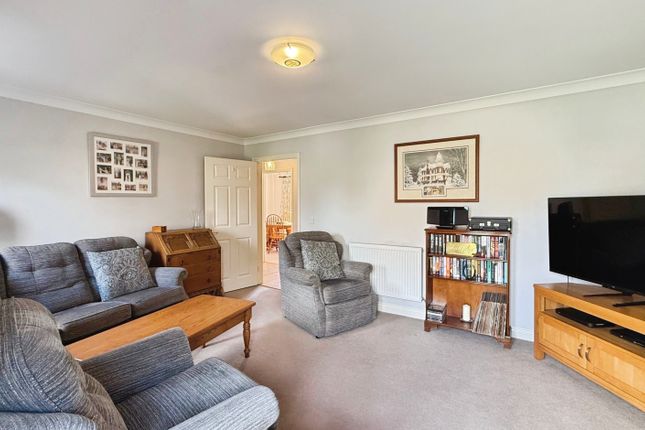 5, Oldenburg Road, Westbury photo 3