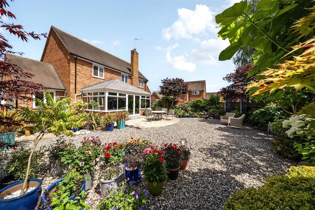 3, Heathfields, Newbury photo 3