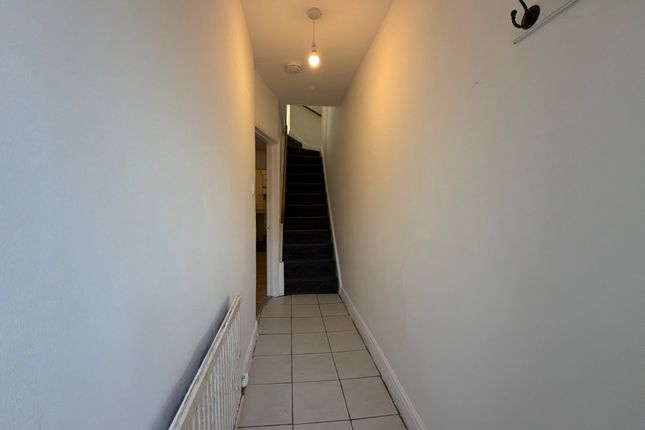 4, Trinity Place, Swansea photo 5