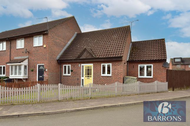 Thumbnail Bungalow for sale in Leaforis Road, Cheshunt, Waltham Cross