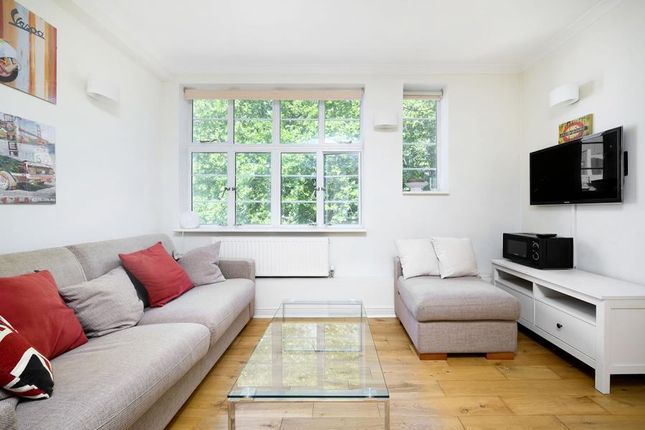 Flat 7 Warner House, Priory Walk, London photo 3