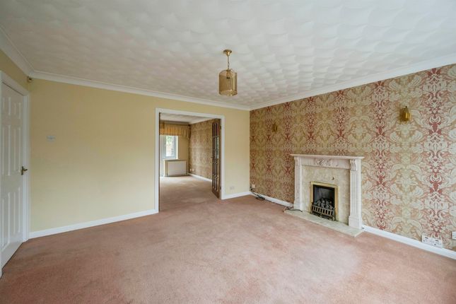 40, Saundby Close, Doncaster photo 2