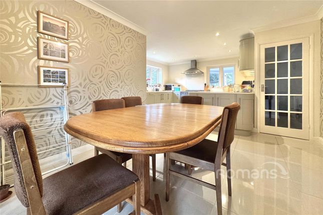3, Windrush Heights, Berkshire photo 5