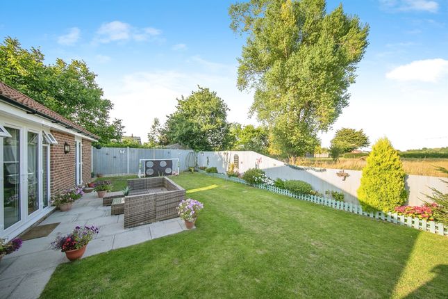 3-bed other on 21, Whitegates Court, Clacton-On-Sea, £390,000