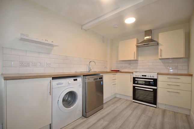 9, Clockhouse Lane, Ashford photo 2