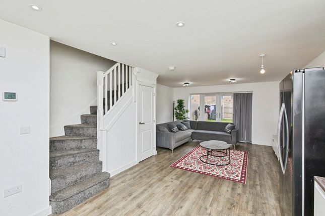 43, Saxelbye Avenue, Derbyshire photo 2