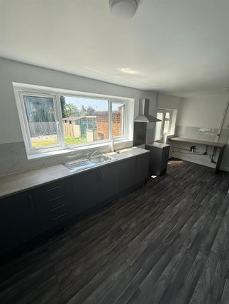 15, Markfield Road, Birmingham photo 5